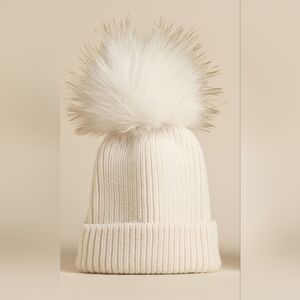 Norla Canada Off-White Knit Pom Beanie